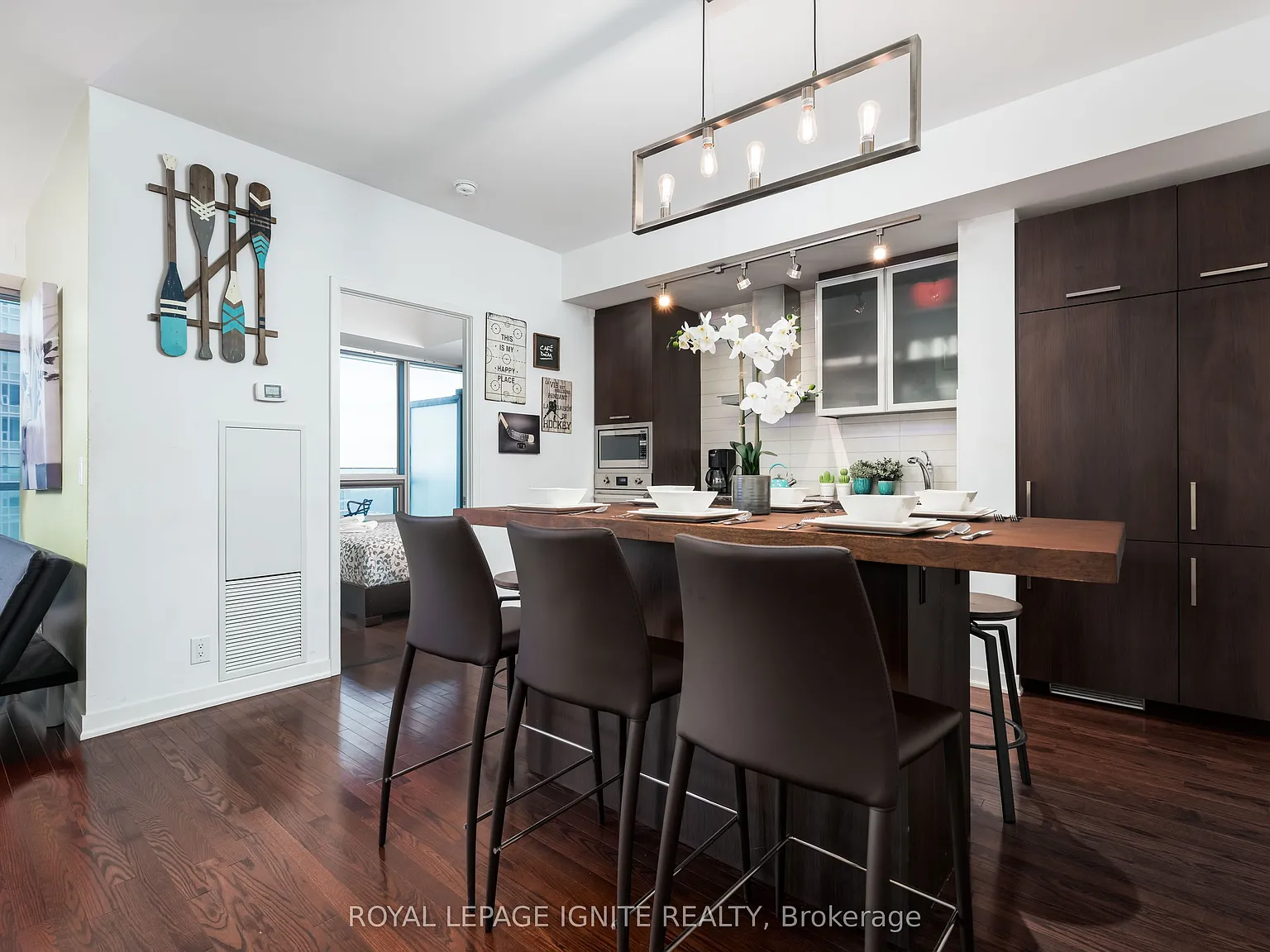 Ice Condo — Photo 2