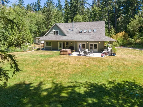 10602 SW Cove Road, Vashon, WA 98070