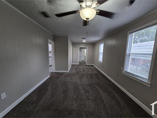 2nd image of 6109 Lynnwood Ave