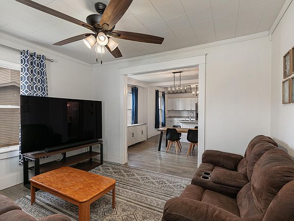 5th image of 531 W Webster Street