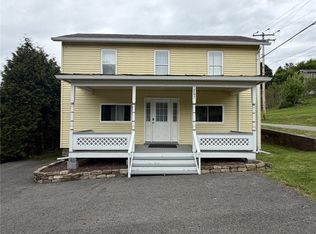 205 1st St, East Brady, PA 16028