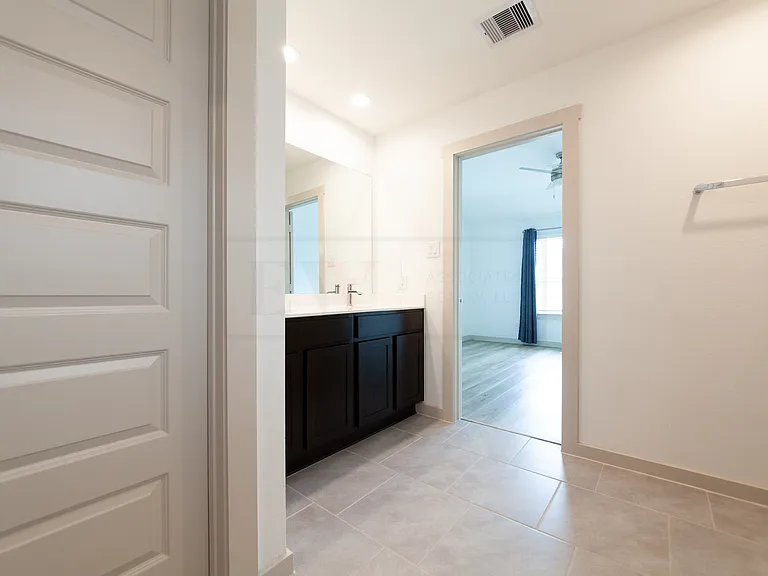 4010 Garver Grove Ln — Photo 25