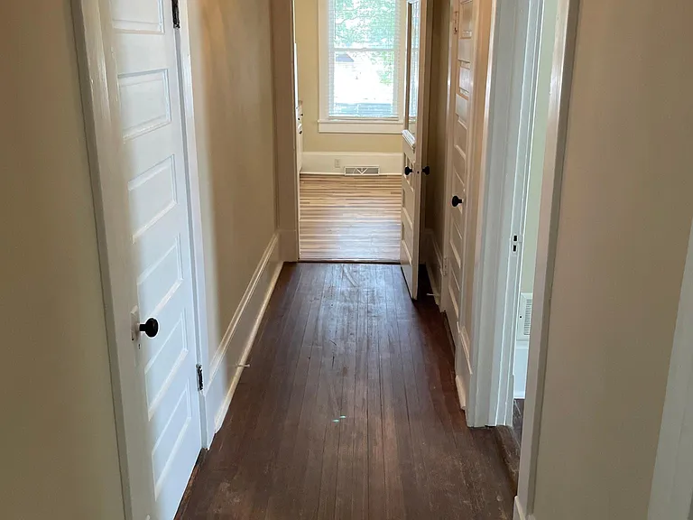 409 Boulevard #D — Photo 12
