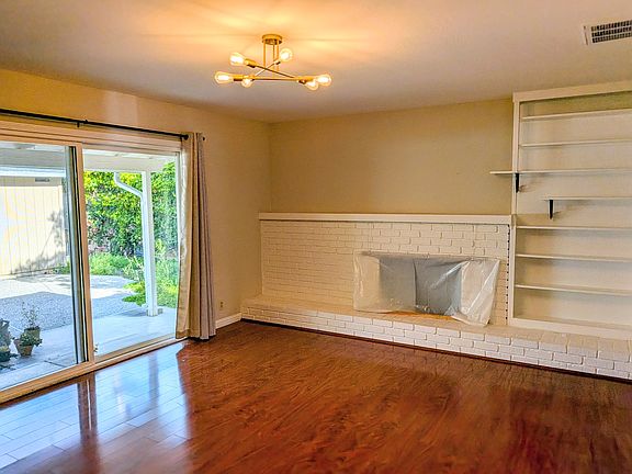 2nd image of 976 Trifone Dr