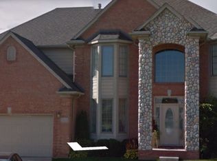 21615 Kendyl Ct, Macomb, MI 48044