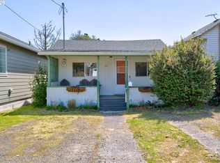 335 9th Ave, Seaside, OR 97138