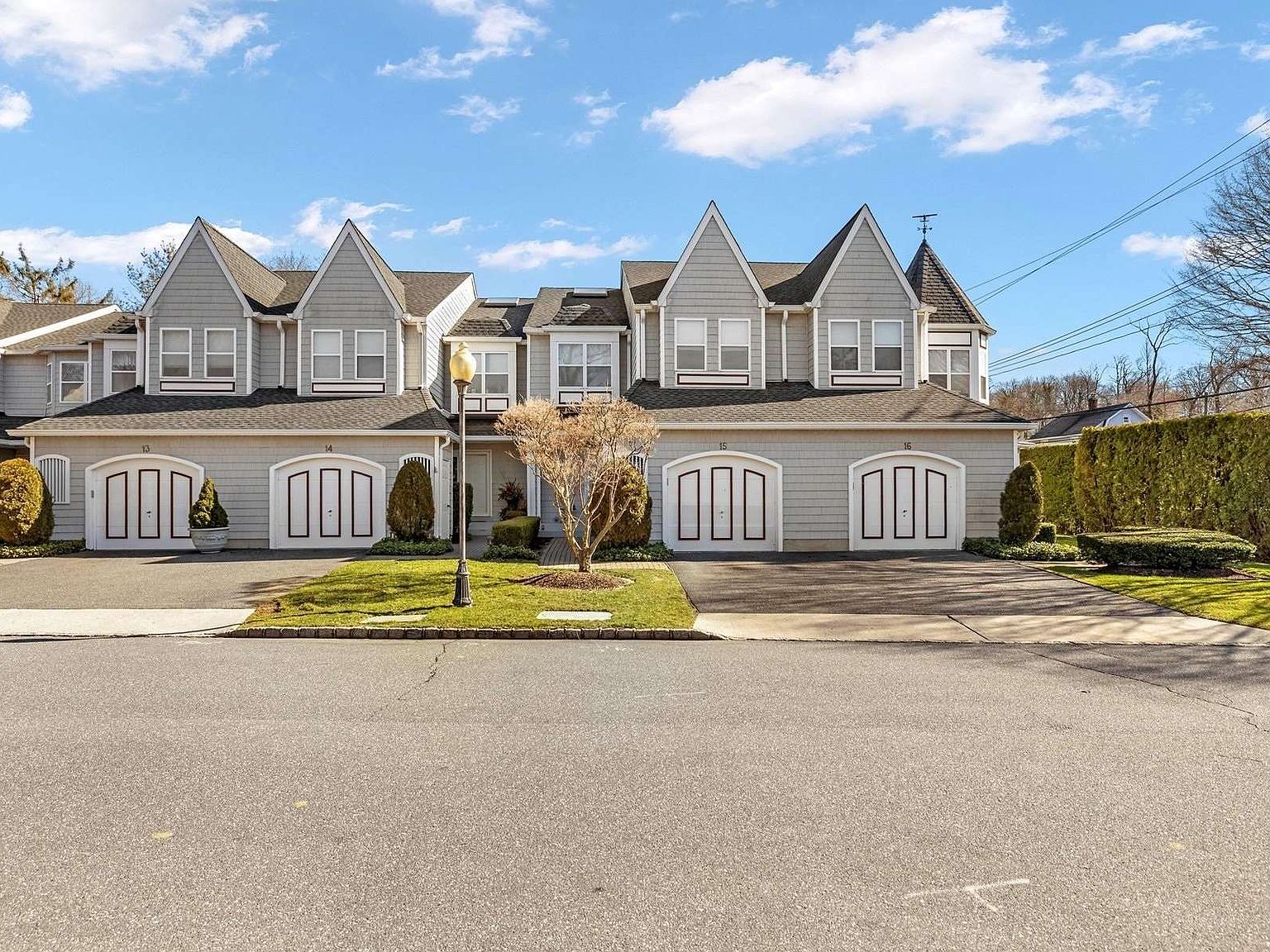 15 Parkridge Court UNIT 15, Huntington, NY 11743 Zillow