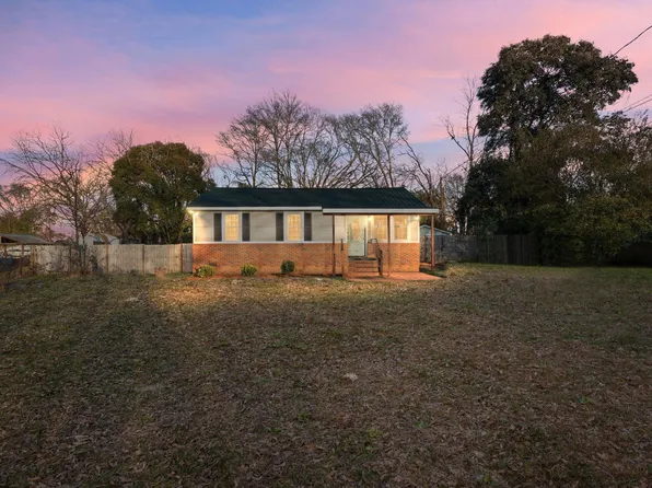 3 Fairlane Cir, Greenville, SC 29607