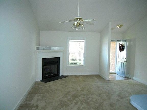 4th image of 3024 Cheryl Ct #A