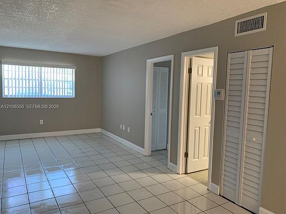4th image of 600 SW 2nd Ave APT 137