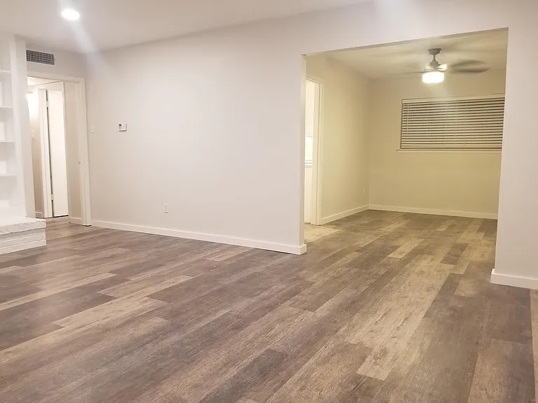 3437 Lovers Ln #C — Photo 10