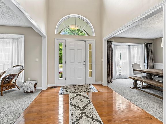 3rd image of 4604 Glen Lakes Dr