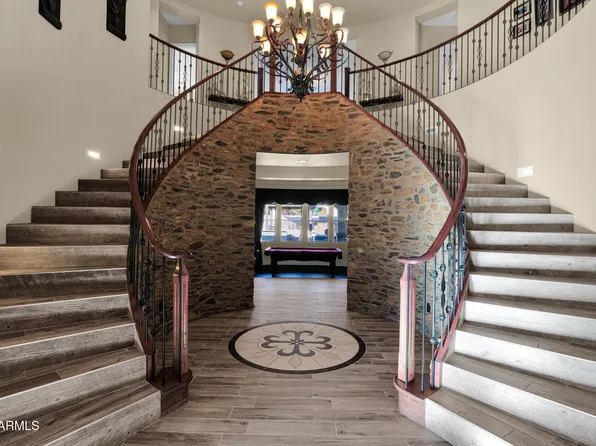 294 W GRAND CANYON Drive, Chandler, AZ 85248