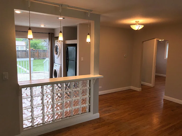 1725 Lansing St — Photo 10