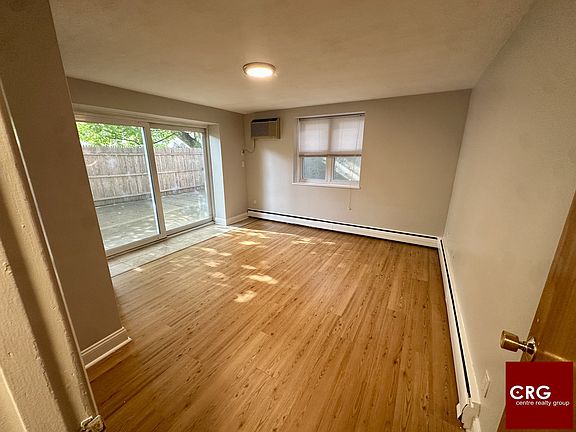 5th image of 110-111 Babcock St #Up1
