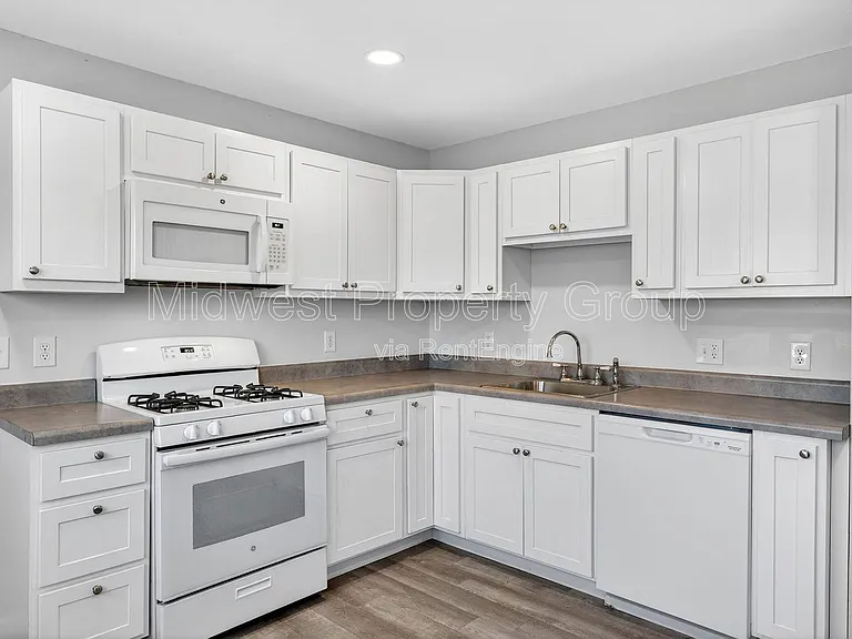 1540 Aspen Dr — Photo 1