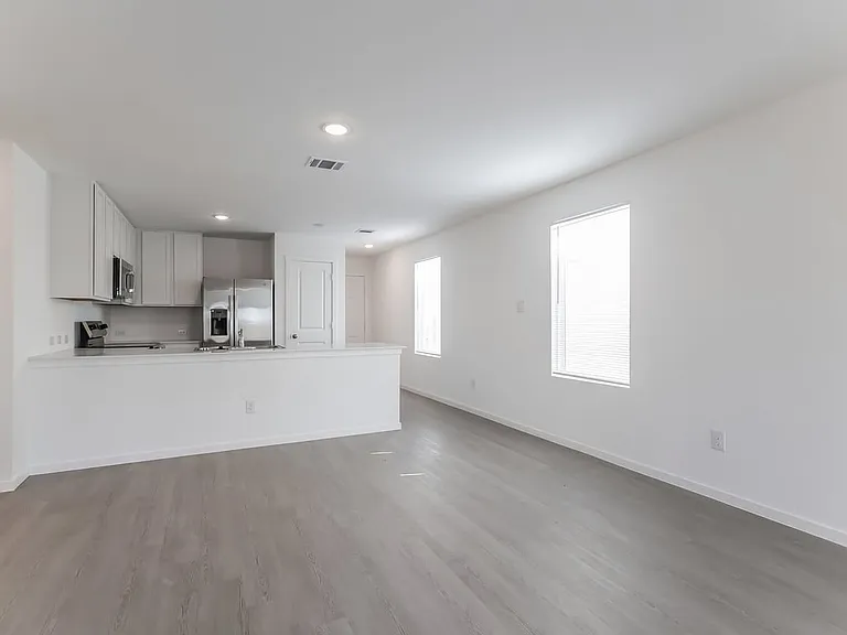 8022 Biggio Ln — Photo 7