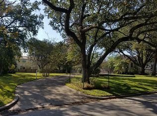 5403 Braeburn Dr, Bellaire, TX 77401