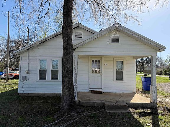 2nd image of 680 Patterson Rd