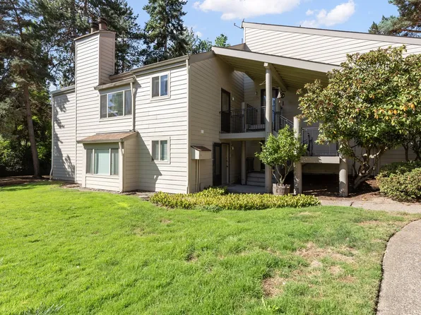 11724 SW Boones Bend Dr, Beaverton, OR 97008