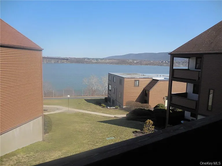 350 N Water St #2-12 — Photo 2