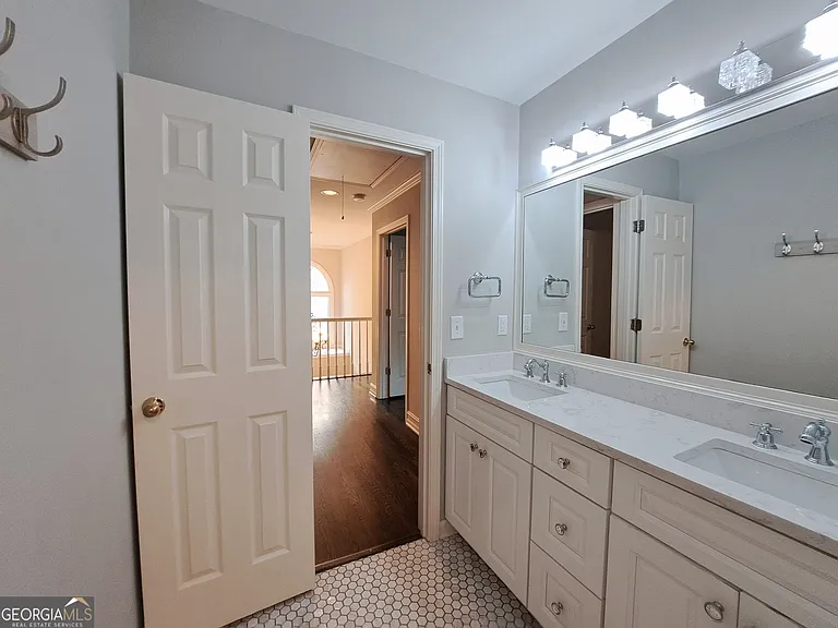2242 Lenox Walk NE — Photo 52