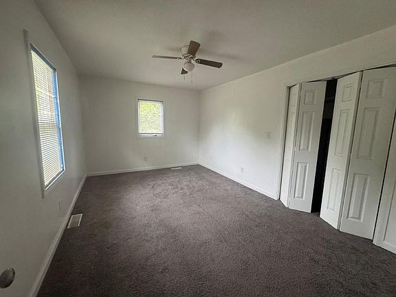 5th image of 11828 E Roberts St