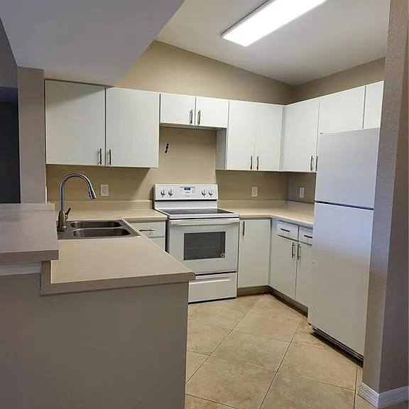 8288 Key Royal Ln #1431 — Photo 3