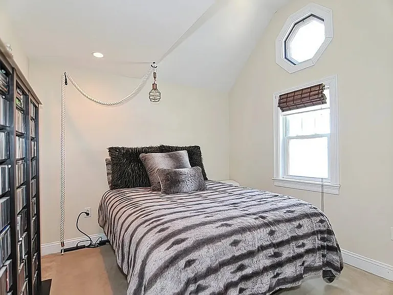 134 Lake Dr — Photo 13