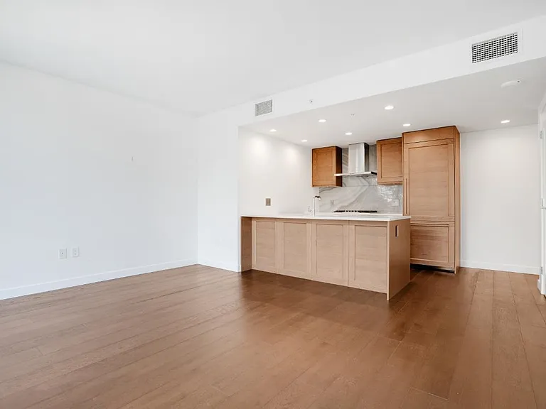 5629 Birney Ave #5XX — Photo 3