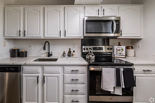 ReNew White Marsh Photo 1