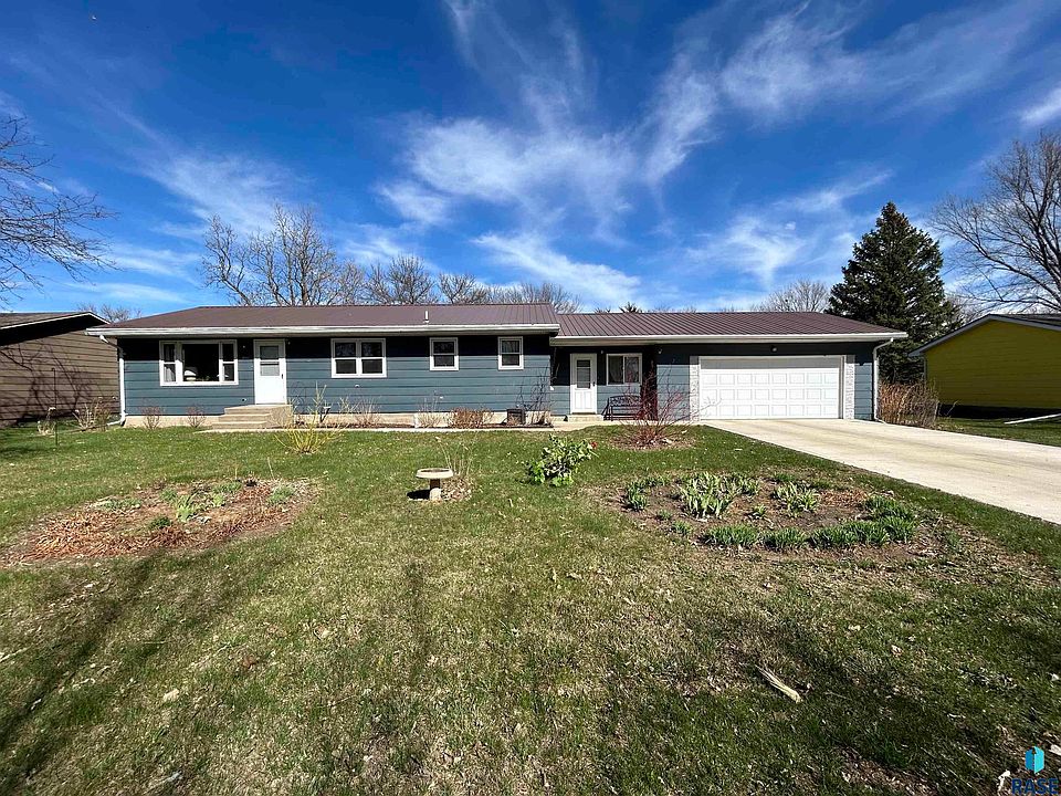 1st image of 1006 S Dewald St