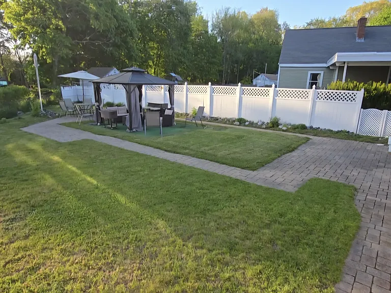 36 Christine Ave — Photo 5