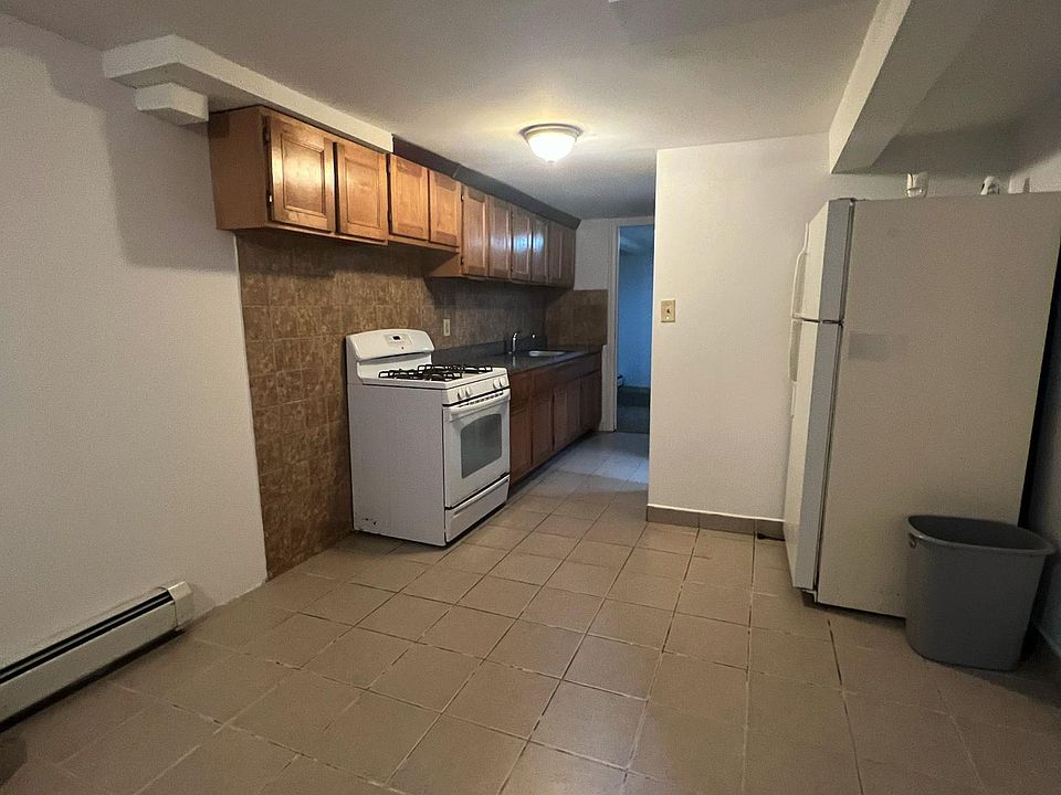 1st image of 1190 Waring Ave #1
