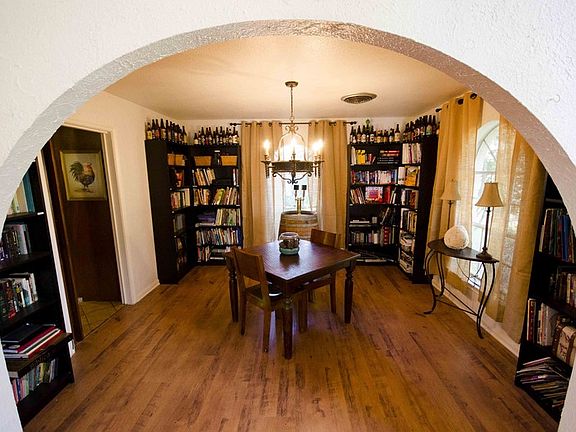 Formal Dining Room : Formal dining, currently being used as study/library