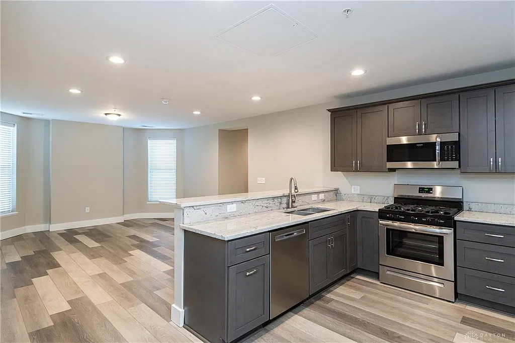 2 bed, 2.0 bath, 1100 sqft, $1,450 — Photo 1