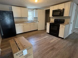 136 North St APT A, Danielson, CT 06239