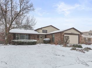 2643 N Prindle Ave, Arlington Heights, IL 60004