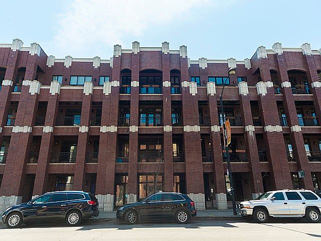 1st image of 1417 W Chicago Ave Unit 1