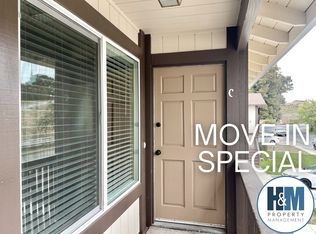 50 Locust Ave, Hollister, CA 95023