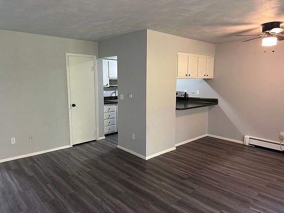 2nd image of 900 Parkview Ave