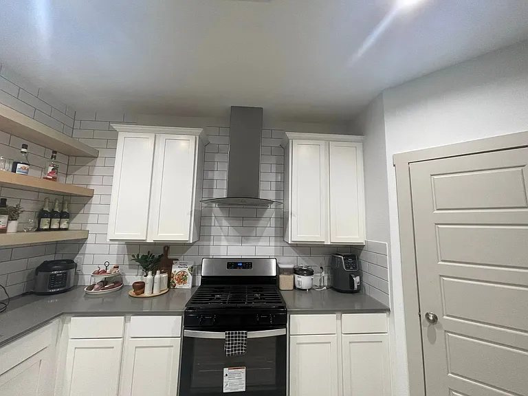 12811 Tokenhouse Ln — Photo 7
