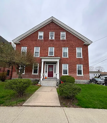 44 Court St #B Photo 1