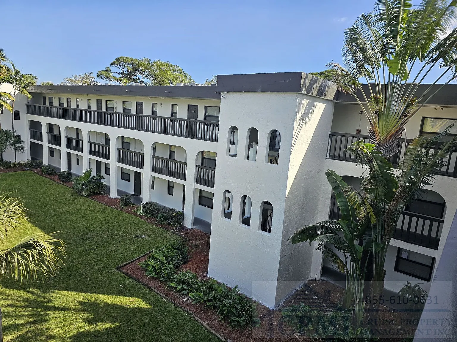 Riverside Manor/N'ice Apartments - 889 Riverside Drive, Ft. Lauderdale, FL 33312 — Photo 1