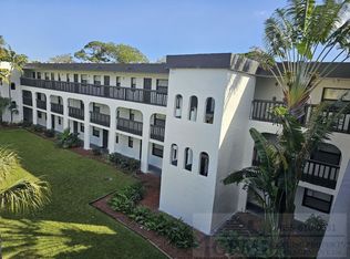 Oversized & Underpriced in Trendy Downtown/Riverside Park Ft Lauderdale - open Courtyard, Pool, I..., Fort Lauderdale, FL 33312