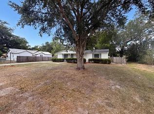 615 4th St NE, Fort Meade, FL 33841