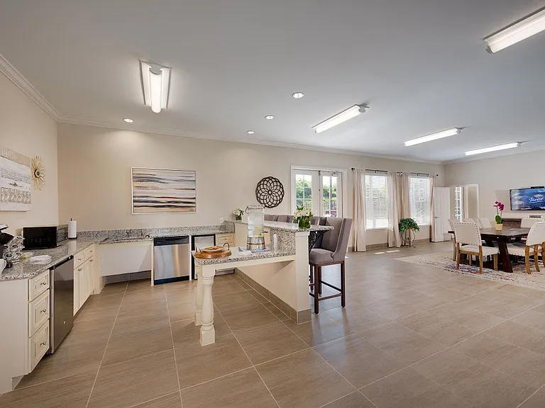 Residences at Jefferson Crossing — Photo 12