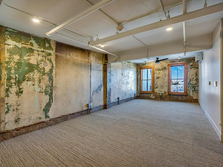 219 N Alamo St — Photo 21