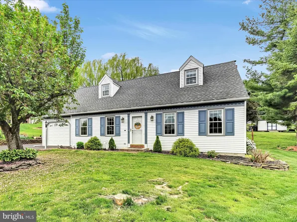 1716 Rock Ledge Ct, Lancaster, PA 17603