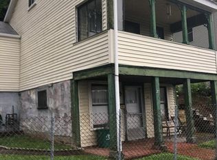 21 Vine St, Etna, PA